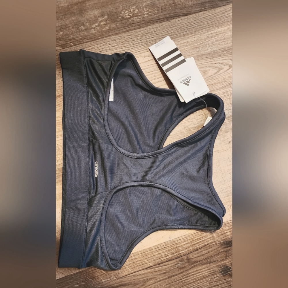 Nwt Adidas sports bra - Picture 3 of 3